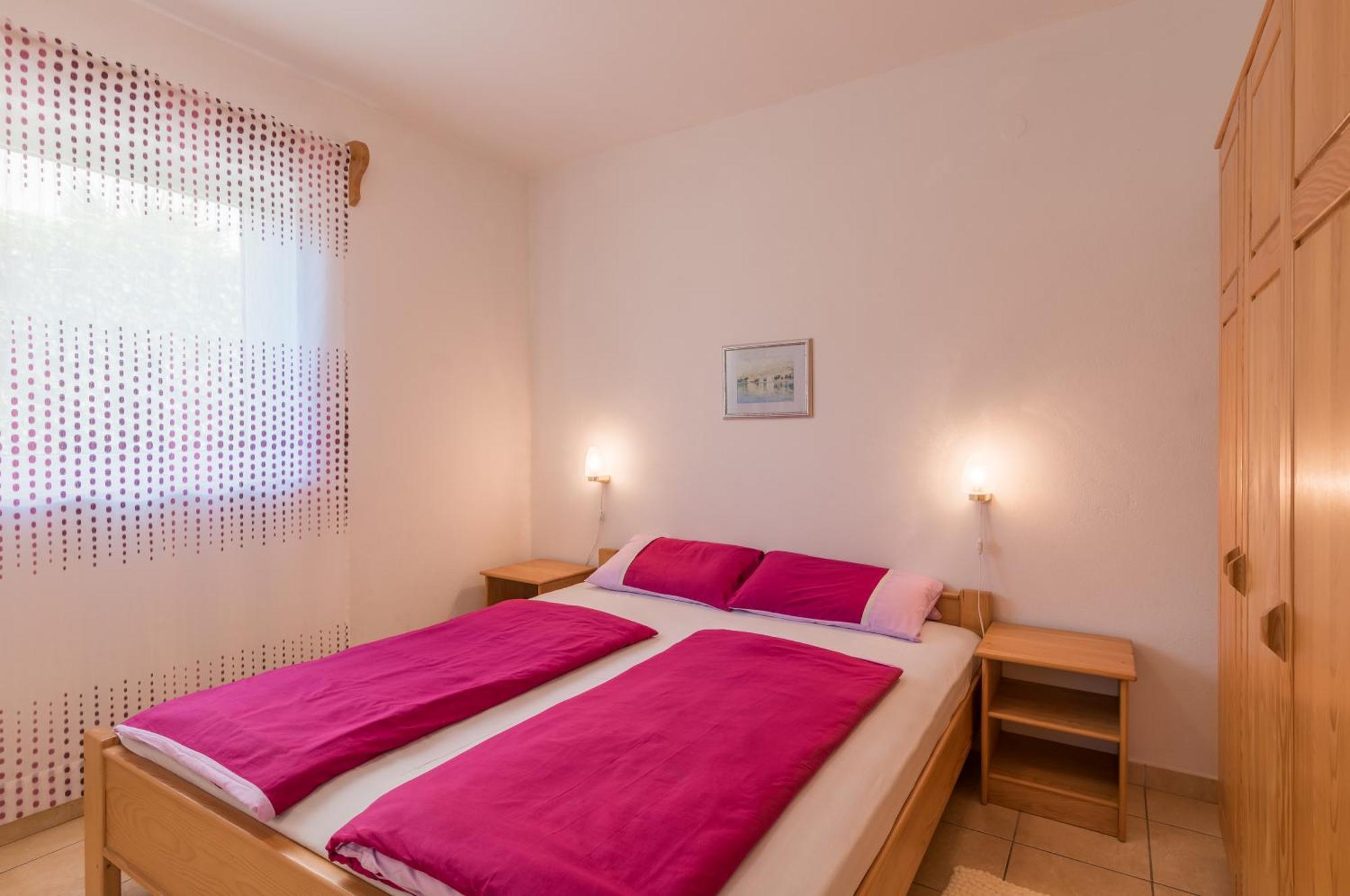 B&B Dujmovic Malinska Phòng bức ảnh