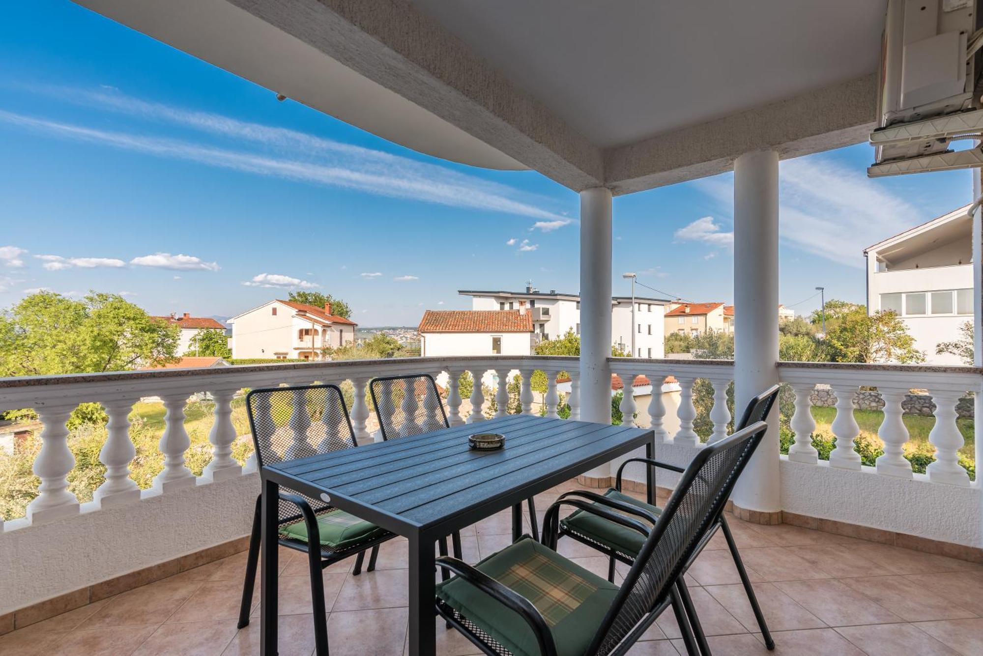B&B Dujmovic Malinska Phòng bức ảnh
